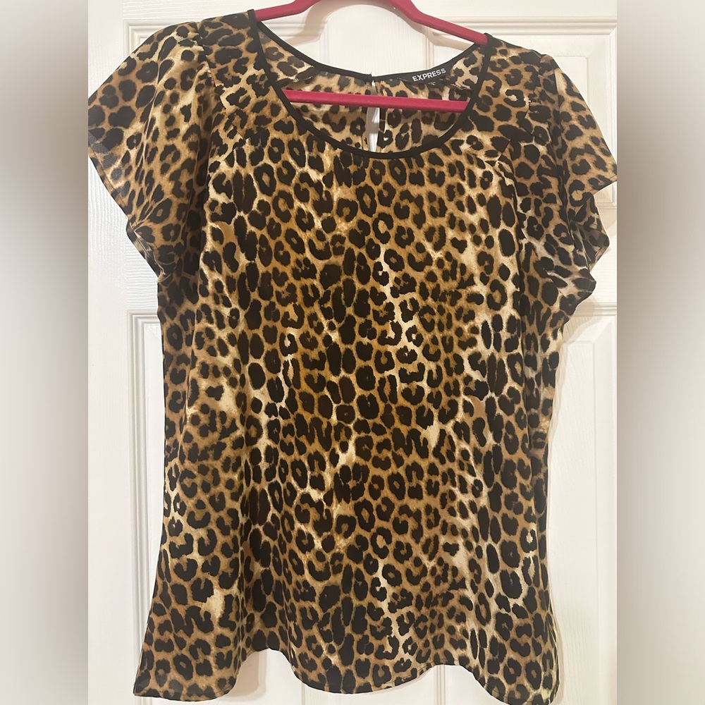 NWOT Express Leopard Print Blouse Sz L
